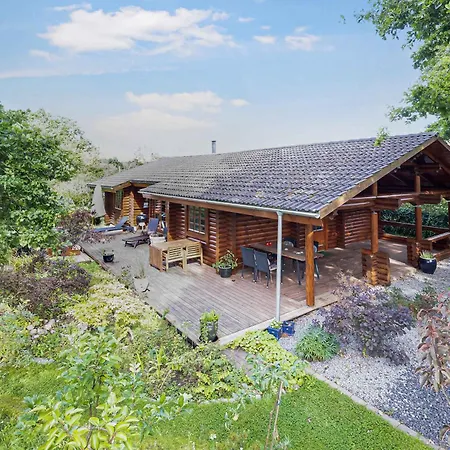 Charming With Wilderness Hot Tub Vakantiehuis *