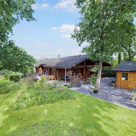 Charming With Wilderness Hot Tub Vakantiehuis Asnæs