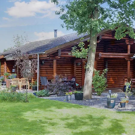 Ferienhaus Charmantes Mit Wildbad *
