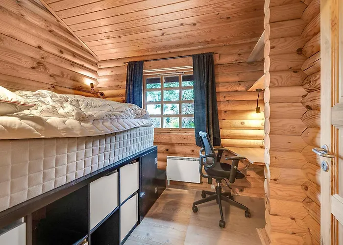 Charming With Wilderness Hot Tub Dom wakacyjny Asnæs